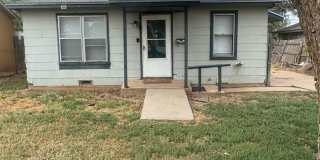 Located close to 6th street 2bedroom 1bathroom Gallery 1