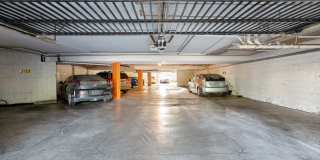 2252 Parker Street Gallery 9