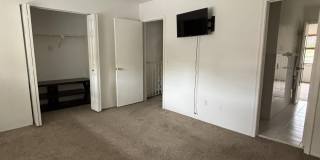 2153 N 14th Avenue Gallery 7