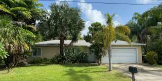 3 BEDROOM, 2 BATH HOME WITH BIG BACK YARD. Gallery 1