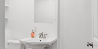 561 Singer Drive - B Gallery 24