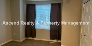 MOVE IN SPECIAL** Sexton Crest Townhome Open Floor Plan 2 Car Tandem Attached Garage Available NOW Gallery 18