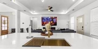 12370 W University Blvd Gallery 12