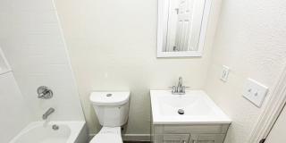 Charming 1 Bed / 1 Bath in Riverside – 10109 Nemaha Ct Gallery 11