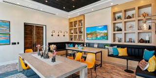 Parc Riverside Gallery 39