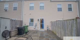 104 N Dallas St Gallery 34