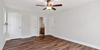 19 Benjamin Ln Gallery 27