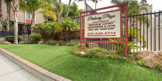 Parkway Plaza Apartments Gallery 50