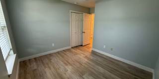 420 Dolphin Street Gallery 25
