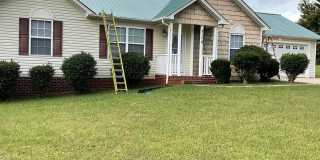 3 Bedrooms, 2 Baths Home For Rent in Newton NC with 2 car garage Gallery 1