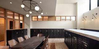 Emmi Midtown Gallery 63