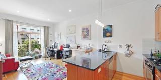206 KENT Street Gallery 1