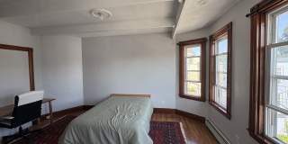 8 Bynner St Gallery 12