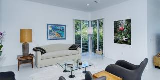 213 N WASHINGTON DRIVE Gallery 23