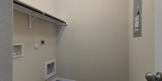 SPACIOUS 4-BEDROOM HOME IN SOMERSET TRAILS Gallery 21