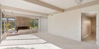 Stunning Mid-Century Modern 4 BR 3 BA with Bonus Room and Office Gallery 13