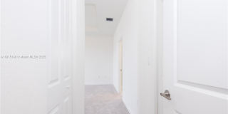 2636 SE 8th Ct Gallery 24