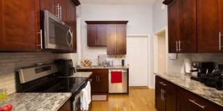 1252 North Greenview Avenue Gallery 2