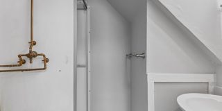 234 Pearl St Gallery 11