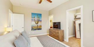 2561 W Cripple Creek Drive Gallery 9