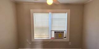 Two bedroom 1 bath home Gallery 11