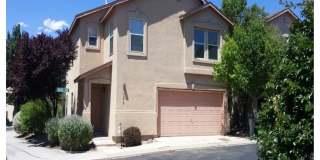 Great 3BR/2.5 Bath 1350 sqft Home in NE heights Gallery 1
