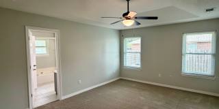 Quaint 3-Bedroom, 2-Bath Home Gallery 7