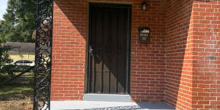 1915 Bullard St — 2 Bed, 1 Bath — $750/month 1915 Bullard St — 2 Bed, 1 Bath — $750/month Gallery 1