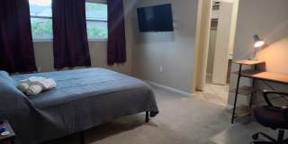 517 Queens Loop North Gallery 2