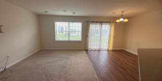 FOR RENT-Available Now! 3 Bed / 2.5 Bath Town-home Gallery 3