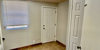 Great 3 Bedroom 1 Bathroom Home Near the Fairgrounds! Gallery 6