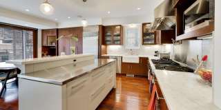 2010 W Bradley Place Gallery 12