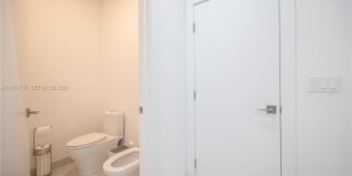 10366 NW 68th Ter Gallery 4