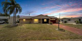 UPDATED 2-BEDROOM HOME IN SUN CITY CENTER 55+ COMMUNITY** UPDATED 2-BEDROOM HOME IN SUN CITY CENTER 55+ COMMUNITY** Gallery 1
