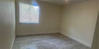 2875 Winkler Avenue Gallery 11