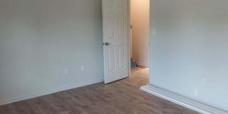 Beautiful Roanoke 2 bed 2 bath Duplex Gallery 14
