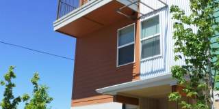 Chic artist-style lofts home with 3 bed 2.5 bath near Boise Greenbelt. Gallery 3