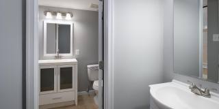 10133 PRINCE Place Gallery 13
