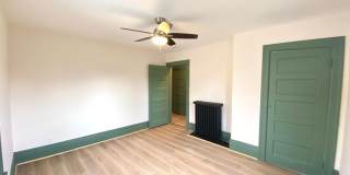 3 Bed/1 Bath Home in Beechview with Bonus Room-Convenient to Downtown! Available October! Gallery 15