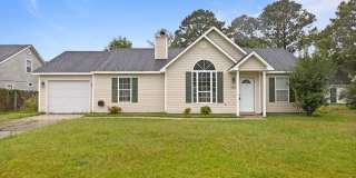 Adorable Home in Horse Creek Farms! Gallery 1