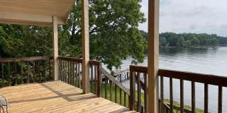 Three Bedroom Brick Ranch in Terrell with views of Lake Norman Gallery 1