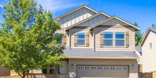 Spacious 4-Bedroom Lacey Home with Loft, A/C, Fenced Yard & 2-Car Garage! Gallery 1