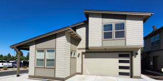Newer 3 Bed/2 Bath Construction on Bend's Eastside - Cessna Drive Gallery 1