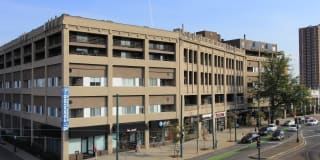 The Atrium on Commonwealth Gallery 9