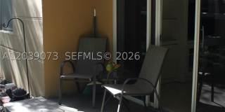 519 E Sheridan St Gallery 28