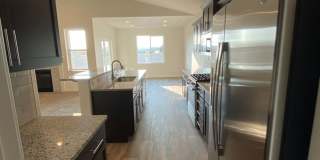 SINGLE FAMILY RANCHER ON ARROW LEAF (APP#146) Gallery 12