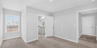 Living in Laurel Park Gallery 16