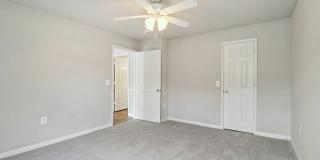 Varia at Oakcrest Gallery 6