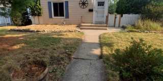 2 Bedroom 1.5 Bath single family Gallery 1