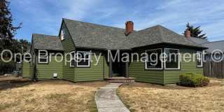 Renovated 3+ Bedroom Charmer Near Downtown Gallery 1
